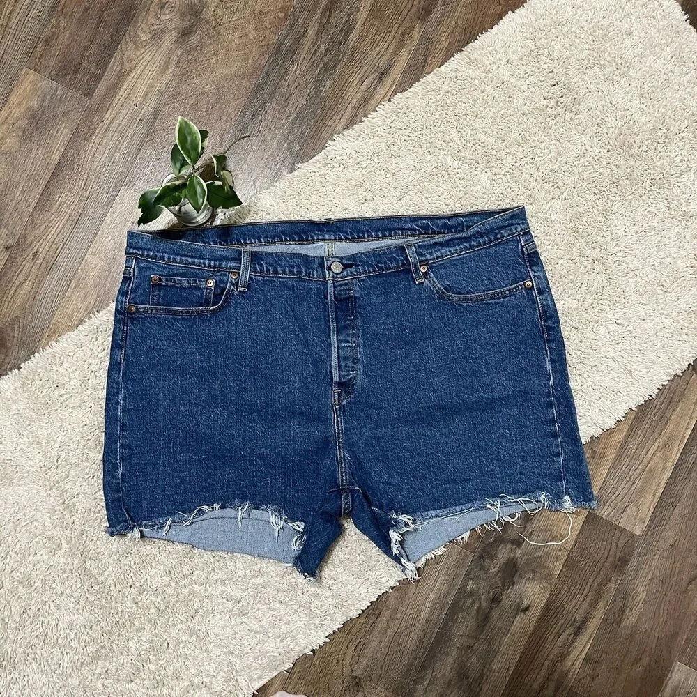 Levi's 501 Size 24 W Medium Wash Frayed Hem High-Rise Button Fly Denim Shorts
